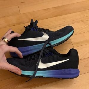 Nike Zoom Women’s Runners - black with gradient